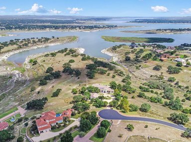 The Peninsula at Mystic Shores
