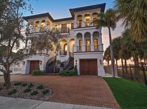 Luxury Beach Front Estate