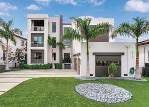 Breathtaking Three-Story Waterfront Sanctuary in South Tampa