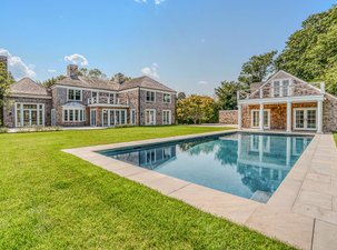 Ultra Rare Generational Compound in the Heart of the Amagansett Lanes 