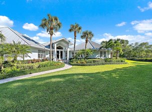 Secluded Waterfromnt Sanctuary with Deeded Beach Access