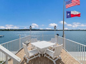 Breathtaking Lake And Texas Hill Country Views