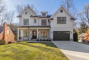 New Construction in Coveted Cohasset