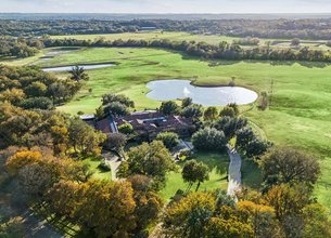 32-Acre Estate That Defines Refined Country Luxury