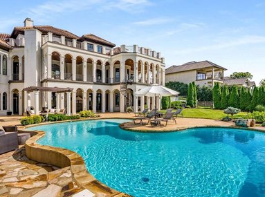 Private Resort Living With Views