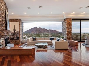 360º Mountain and City Light Views