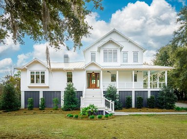 Waterfront Retreat Along The Intracoastal Waterway