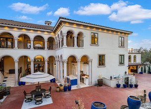 Extraordinary Dominion Estate
