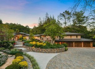 Luxury Estate In Coveted Happy Valley