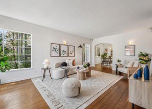 Duplex In A Highly Desirable Setting