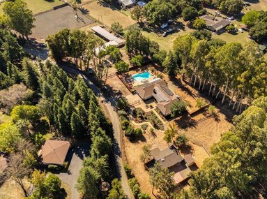 Luxury Meets Lifestyle in the Camino Tassajara Valley