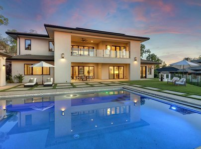Stunning Serrano Estate