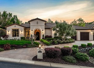 Serrano Golf And Country Club