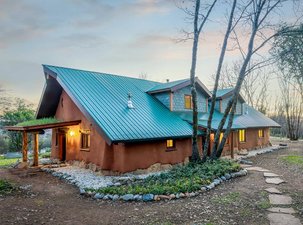 Unique Off-The Grid Sanctuary --The Cob Mahal: An 81 Acre Legacy Retreat