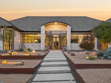 Contemporary Single-Story Home In The Bluffs At Pinnell Pointe