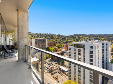 West Facing Penthouse | Eliot