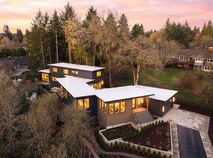 Modern Showstopper in Bridlemile