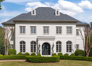 Sweeping Golf Course Views in The Peninsula