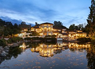 48 ACRES OF DISTINCTION