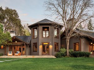 REMARKABLE WOODSIDE VINEYARD ESTATE COMPOUND