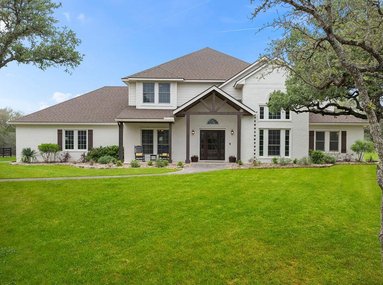 Private Five-Acre Retreat with Pool and Flexible Living Spaces