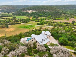 Elevated Hill Country Living