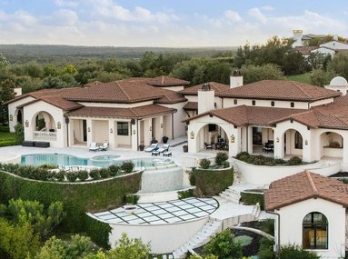 One Of Spanish Oaks’ Finest Private Estates