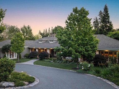 Extraordinary Single-Level Property