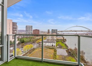 Top-floor Penthouse at Waterfront Pearl