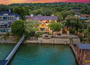 Luxury Waterfront Living