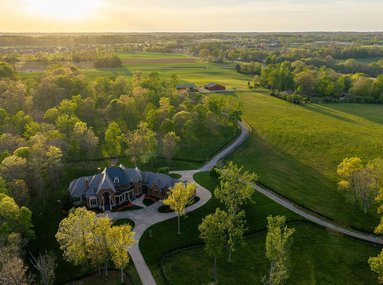 Luxury Estate Near Nashville in Cheatham County