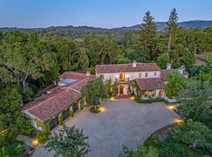 A Vineyard Estate Of Architectural Distinction