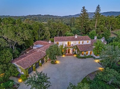 A Vineyard Estate Of Architectural Distinction