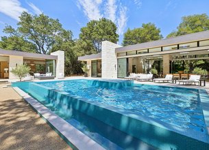 Modern Resort-Caliber Living In Portola Valley
