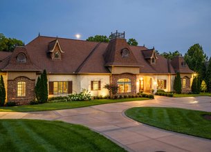 Luxury Home in Brentwood