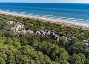 Oceanfront | Direct Beach Access | Community Pool