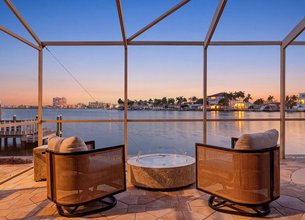 Extraordinary Waterfront Retreat in St Petersburg