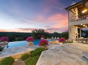 A Front Row Seat to the Hill Country