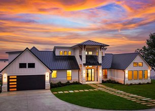 The Ultimate Lakefront Retreat