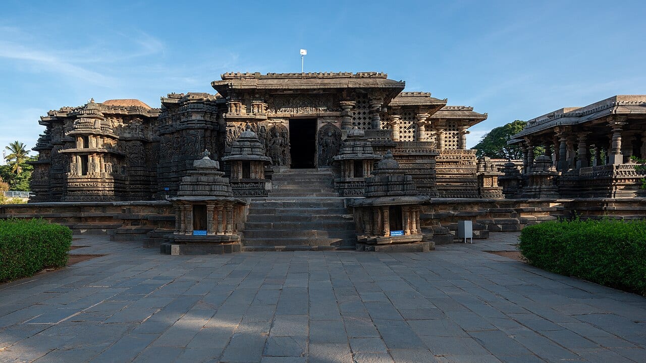 Hassan → Belur & Halebid → Chikmagalur