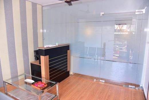 Life Things clinic space in Lucknow