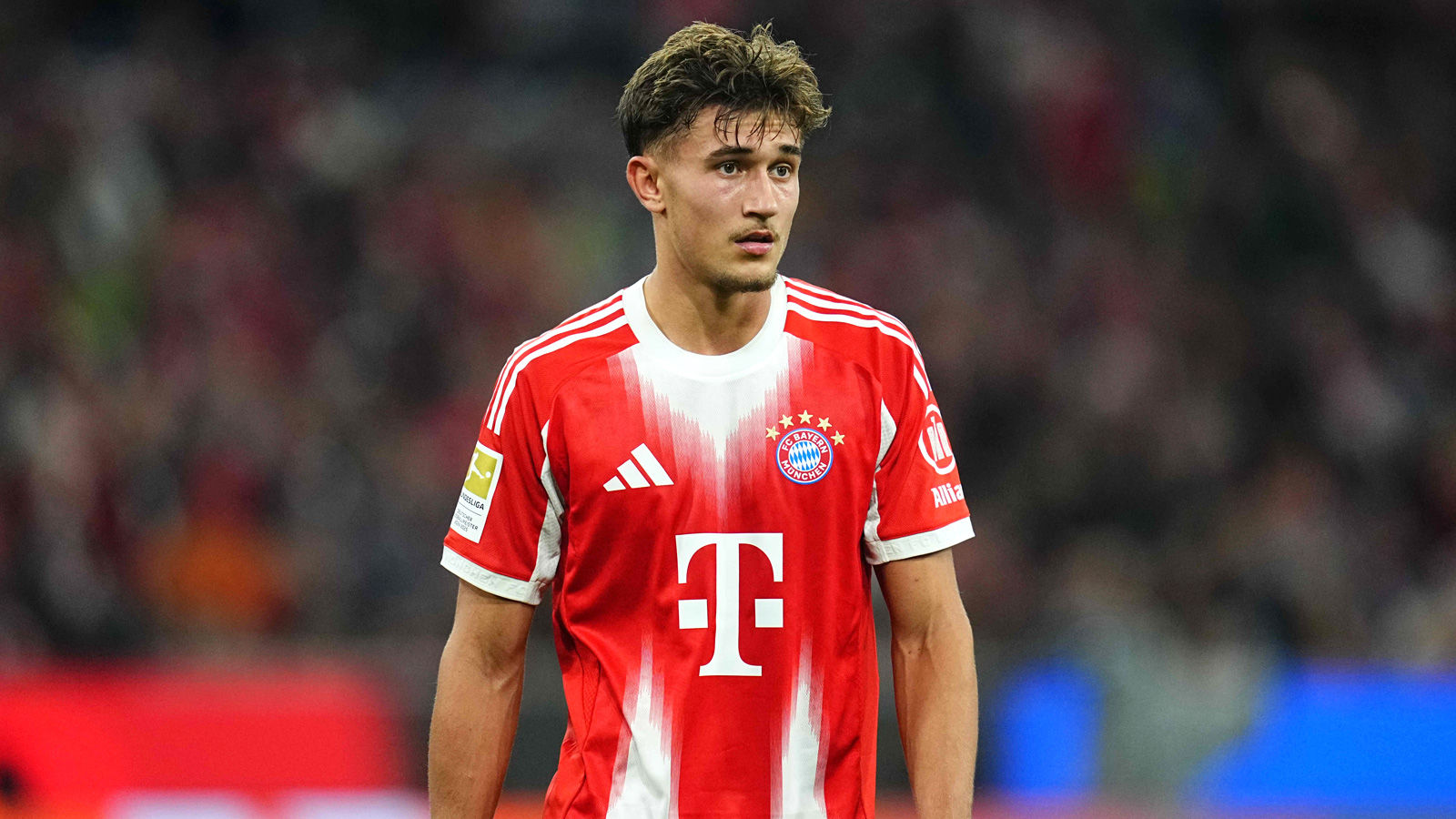 tom-bischof-bayern-25-26-1.jpg