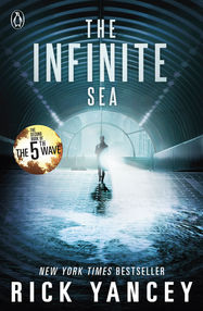 The 5th Wave: The Infinite Sea (Book 2) - Jacket