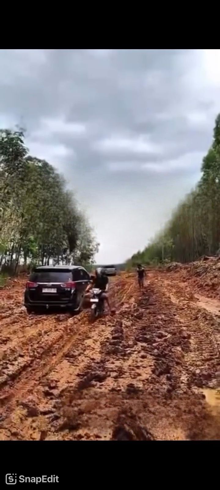 LAKI 45 : Desak Pemkab Mura Tegaskan Komitmen CSR Perusahaan Terkait Jalan Rusak Parah