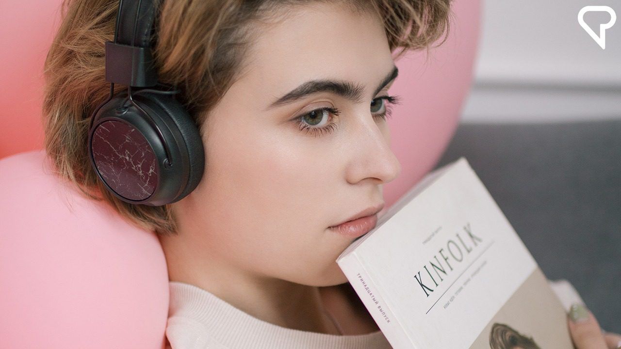 Listening to German audiobooks