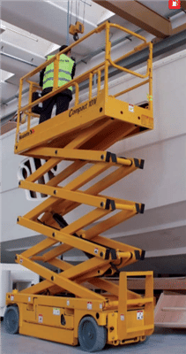 ELEKTRO VERTIKALNA PLATFORMA 8 mt
