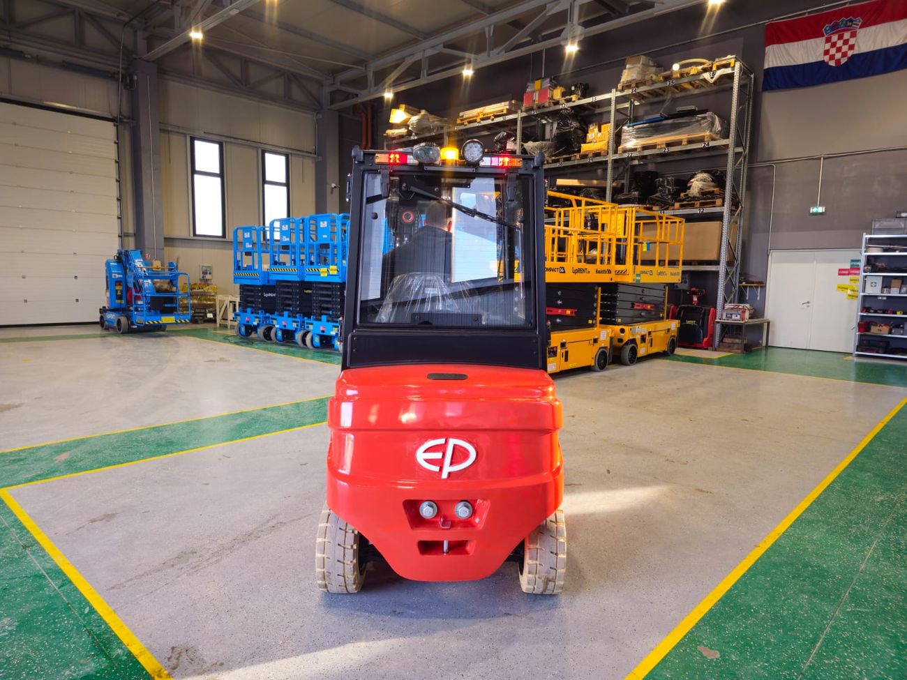 EP VILIČAR ELEKTRO 3 t/ 4,5 m  slika