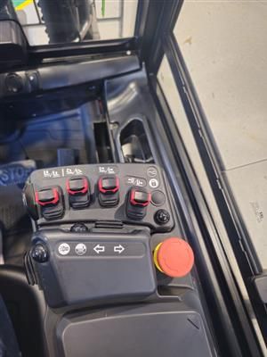 EP VILIČAR ELEKTRO 3,5 t/ 4,3 m 