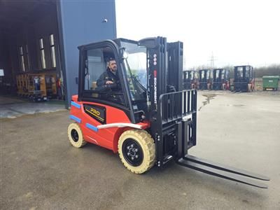 EP VILIČAR ELEKTRO 3,5 t/ 4,3 m 
