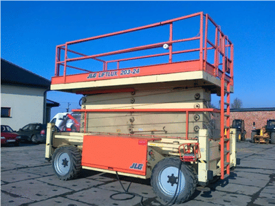 VERTIKALNA DIESEL PLATFORMA
